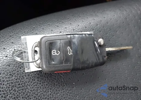 2014 Volkswagen Jetta 1.8T Se z USA, uszkodzony, nr VIN 3VWD07AJ5EM238686